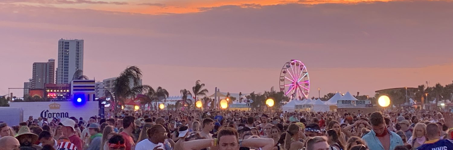 nickdelliott's profile banner image