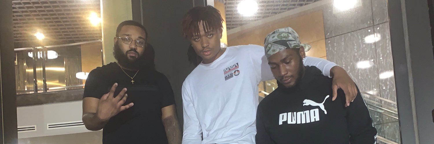 yooooooo_J's profile banner image
