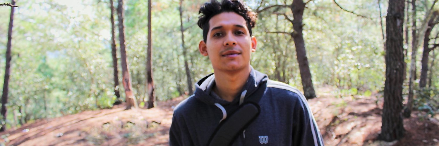luisdeach's profile banner image