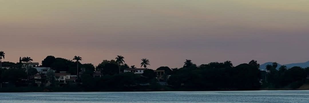 mivitoria_'s profile banner image
