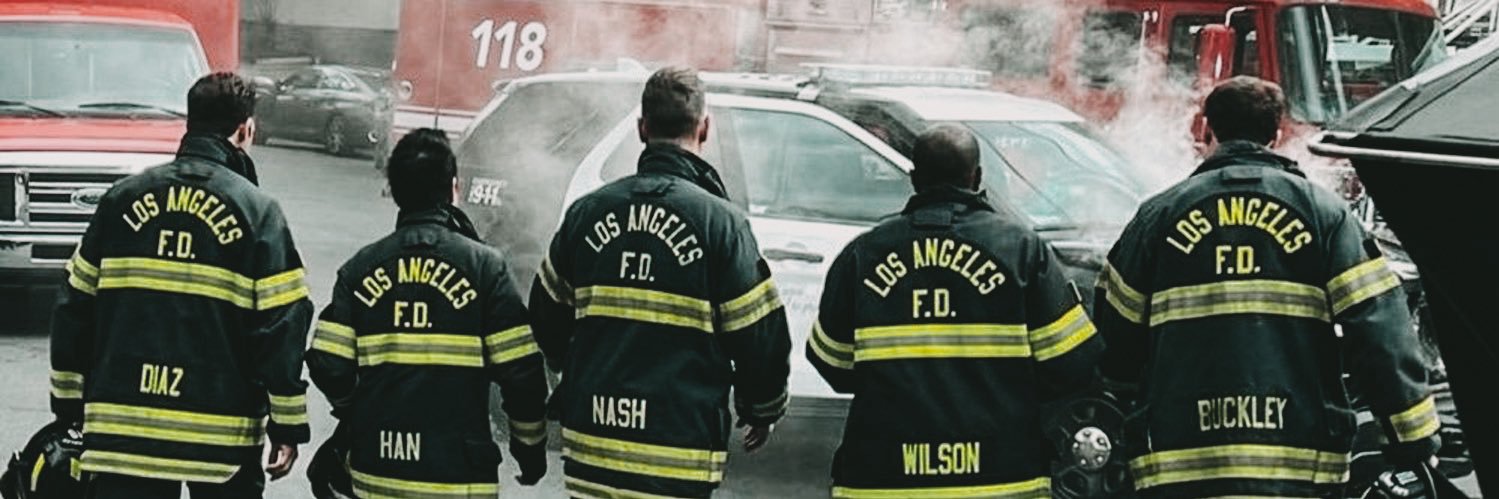 Ella 📸 Buddie in Paris 🫶 banner