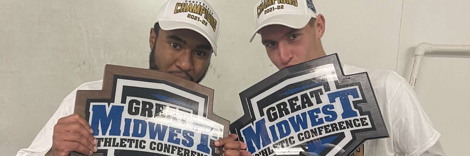 Riley Hensley banner