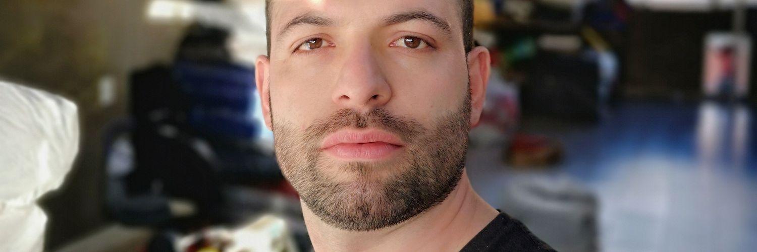 HEMER18's profile banner image