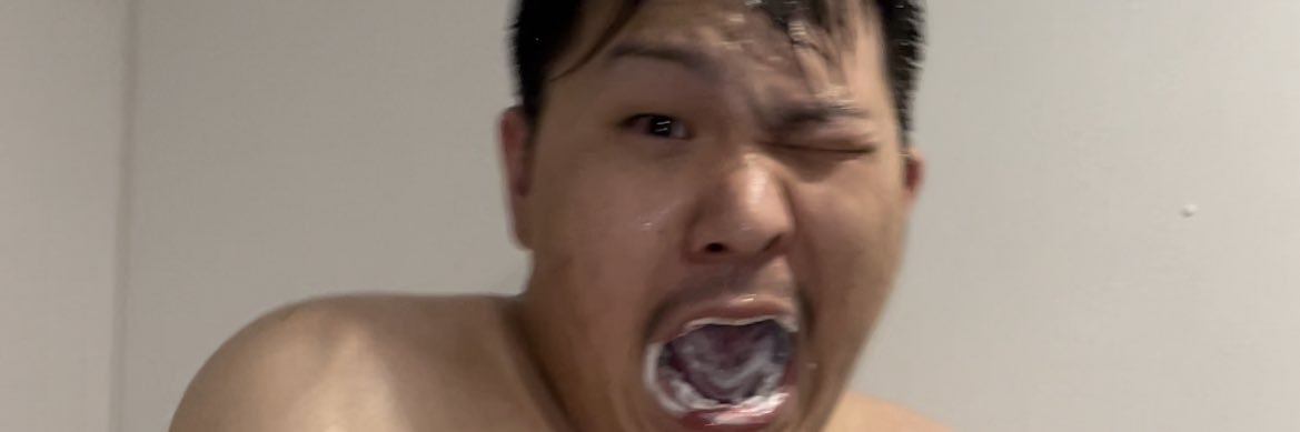 rennreo's profile banner image