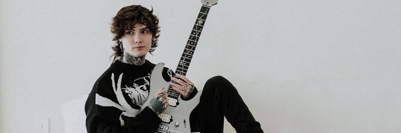 iamyourrr911's profile banner image