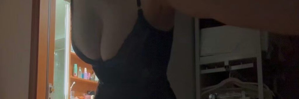 camilassock's profile banner image