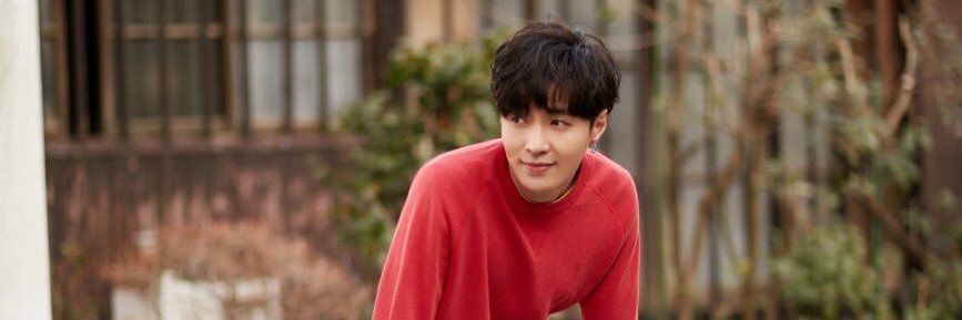 LAYIOO7's profile banner image