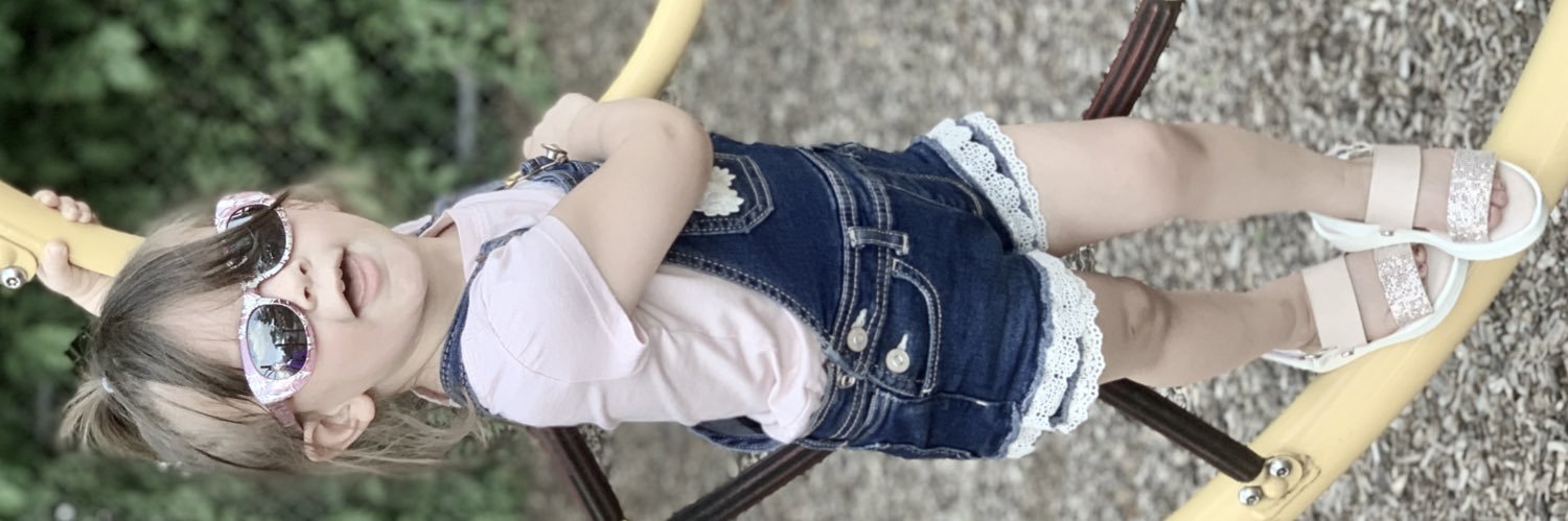 elipise's profile banner image