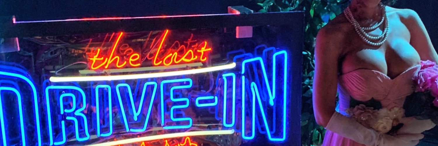 Diana “Darcy the Mail Ghoul” Prince 🎃💌 banner