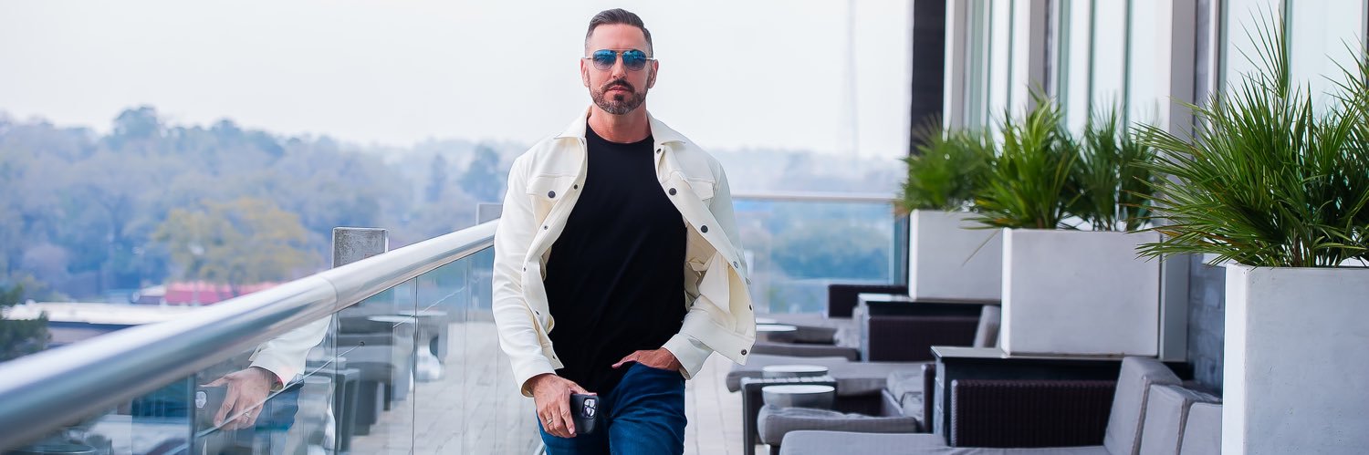 Brian Clowdus banner