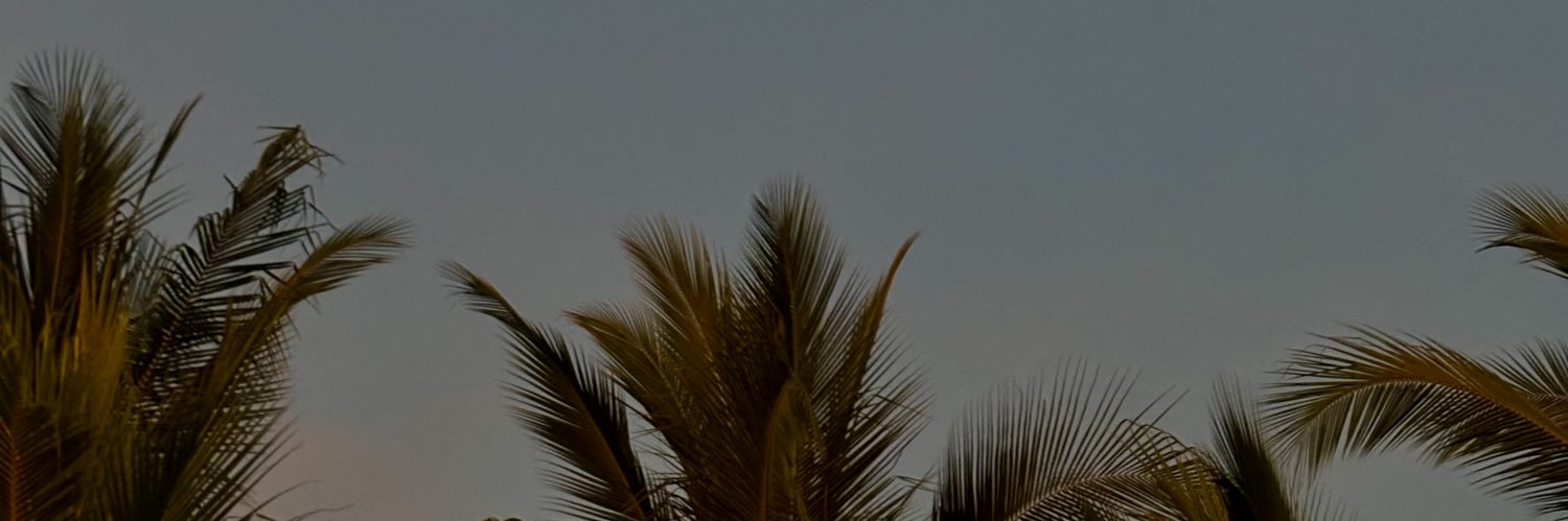 _nicolemunoz's profile banner image