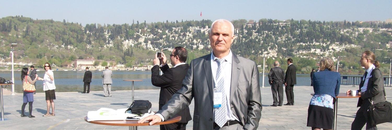 Turan_Ayhan's profile banner image