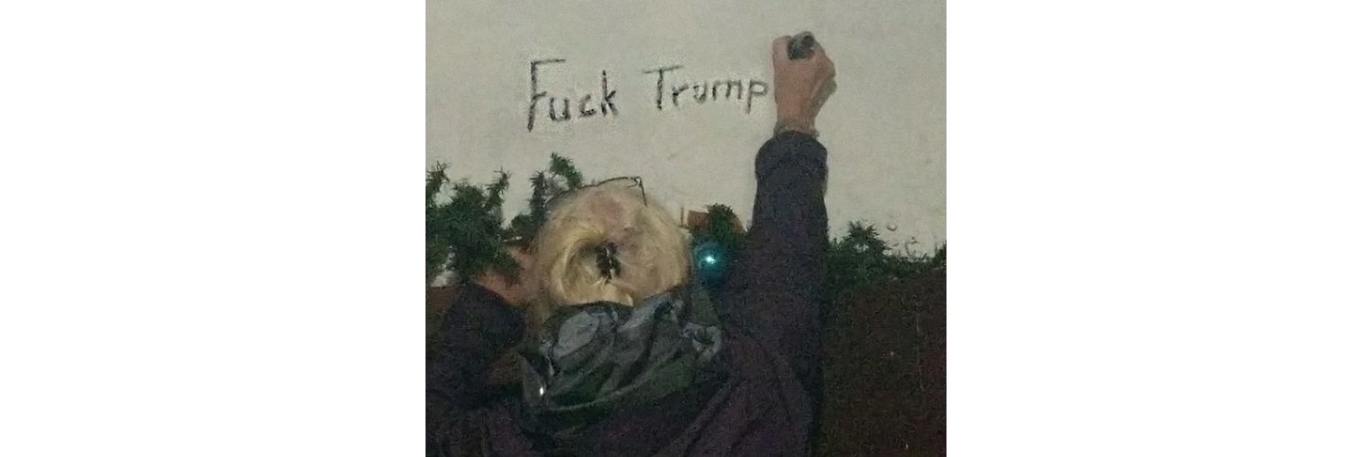 sarabear1054's profile banner image