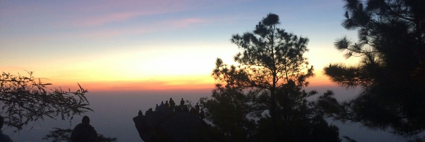 khunwiwa's profile banner image