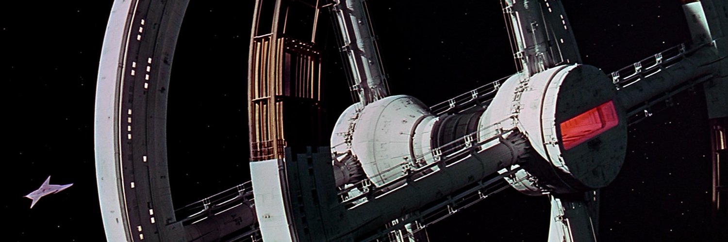 max_letemple's profile banner image
