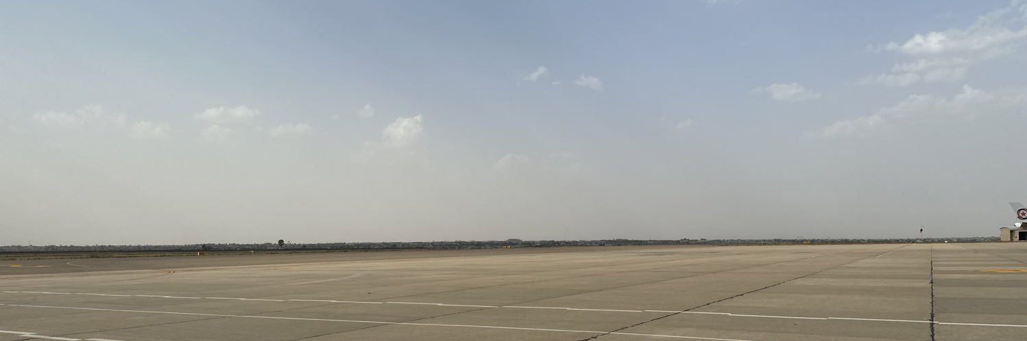 laurethills's profile banner image