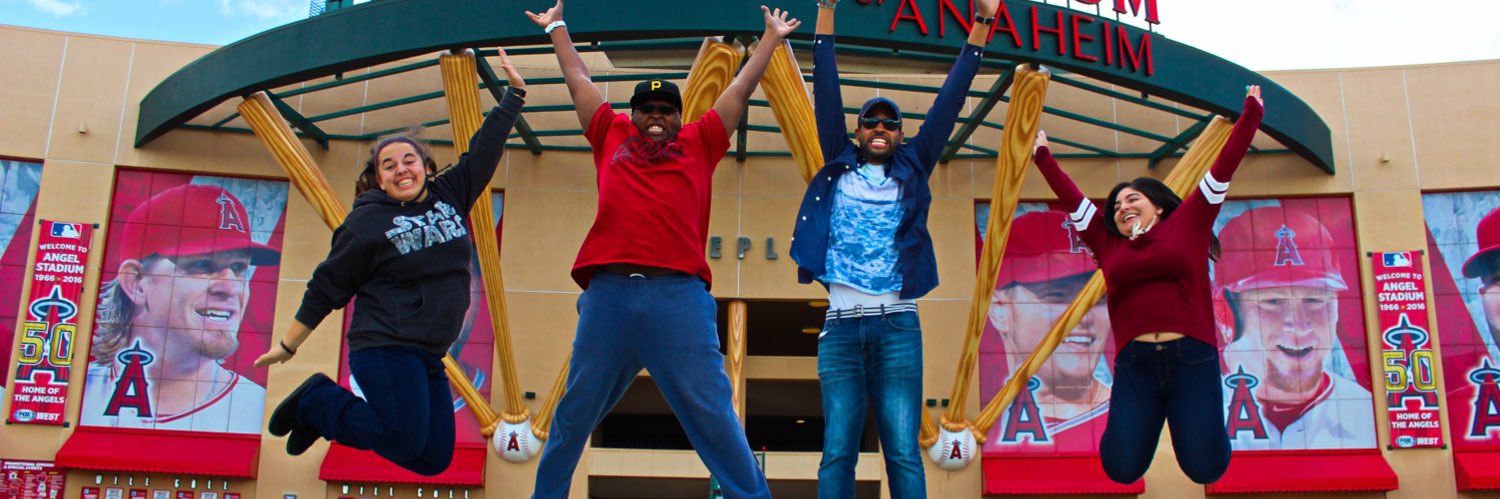 WorldWithFriend's profile banner image