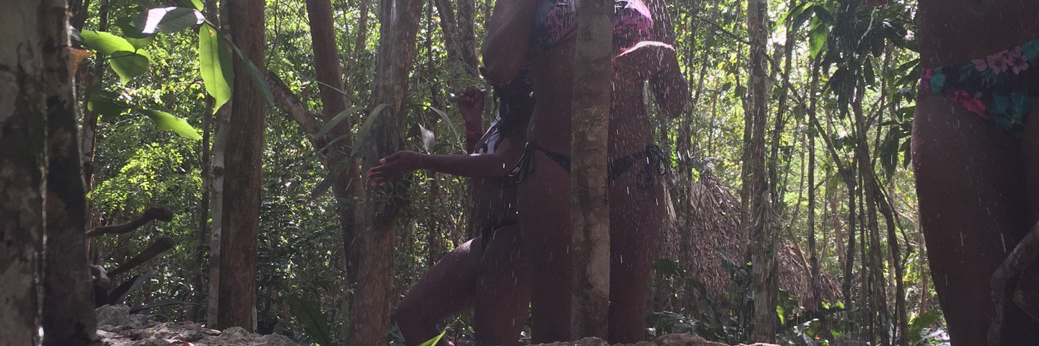 micolayy's profile banner image