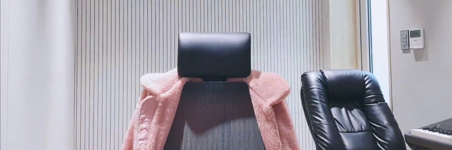 glosseul's profile banner image