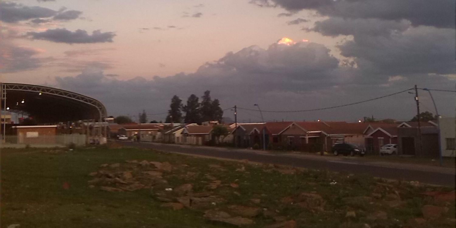 Mthokozeesi's profile banner image