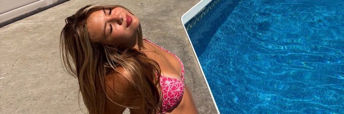 xoxabis's profile banner image