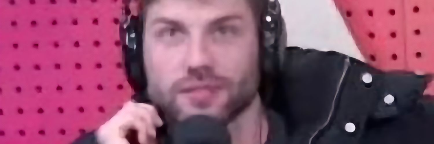 LasChicasU's profile banner image