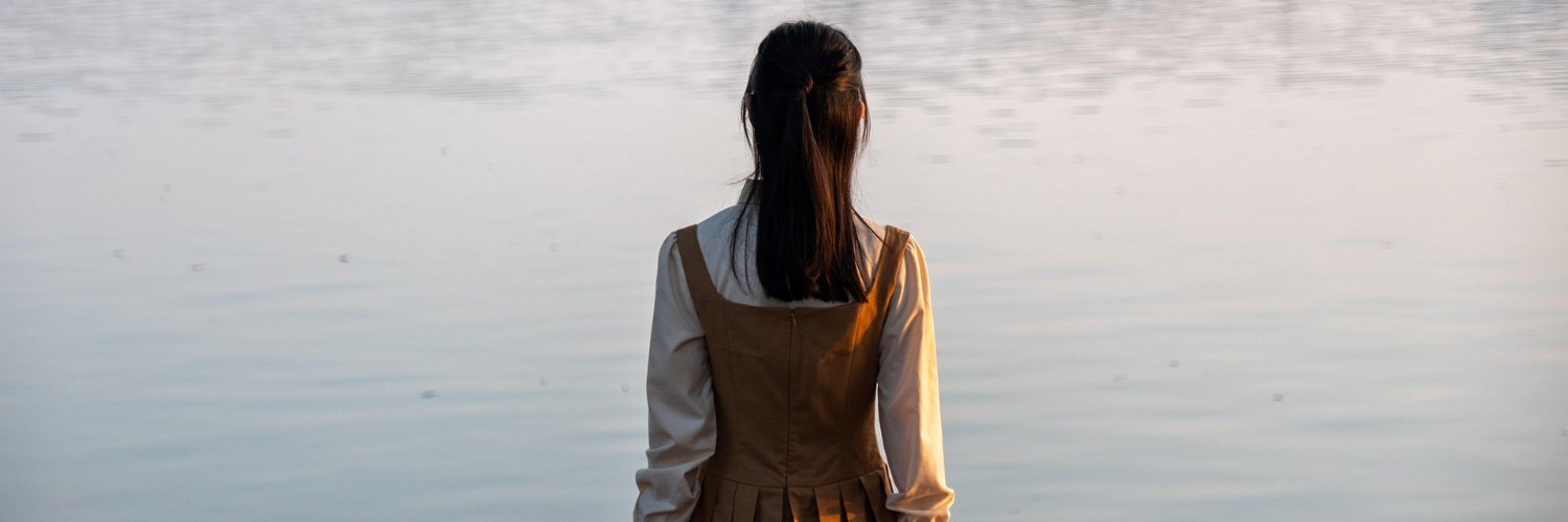 DeliLaa__h's profile banner image