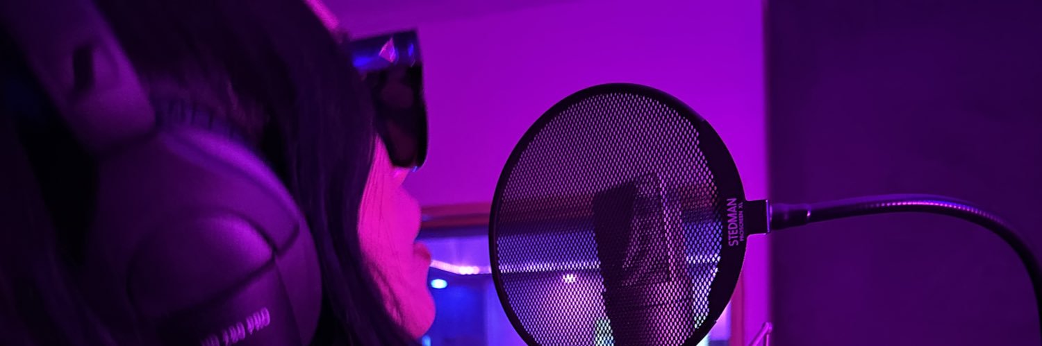 QueenPheena's profile banner image