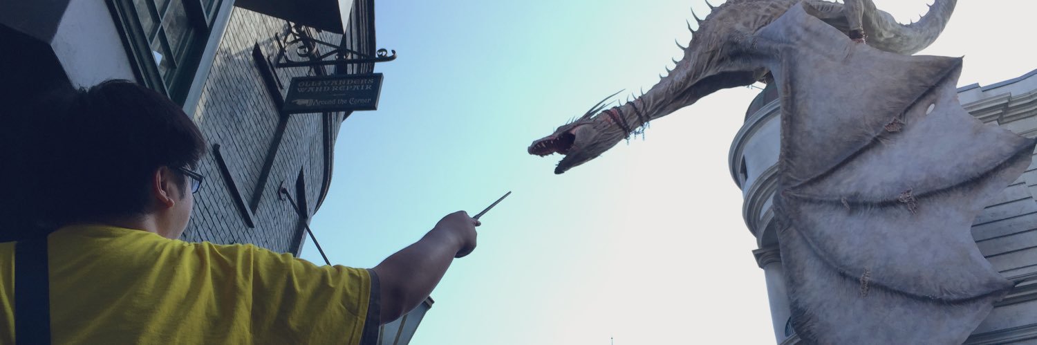 eyelsi's profile banner image