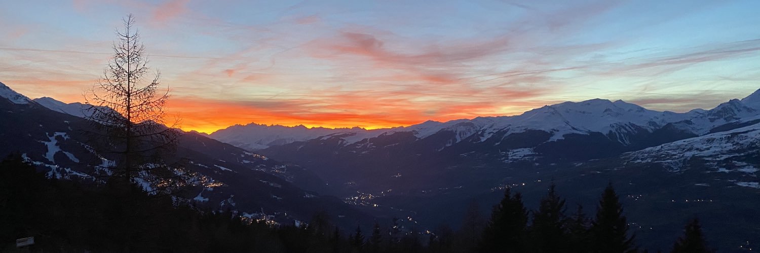Marie_bntdk's profile banner image