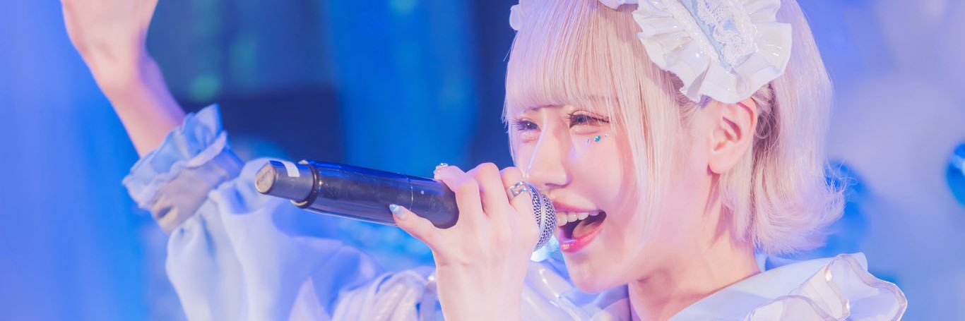 UE_17's profile banner image