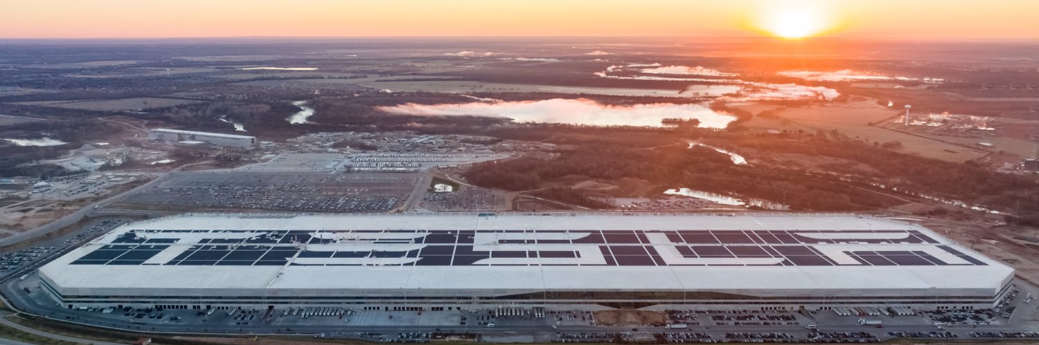 Gigafactory Texas 🏭 Commentary banner