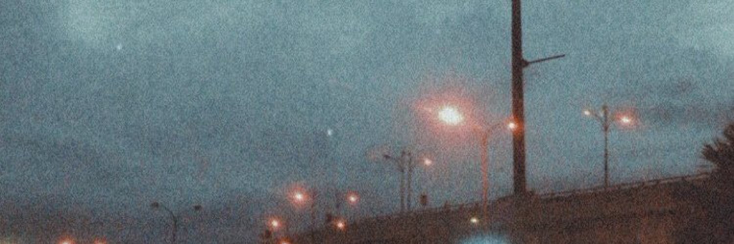 afrinayusri's profile banner image