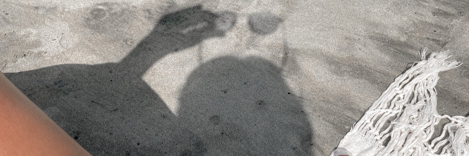 heyitsmiwi's profile banner image