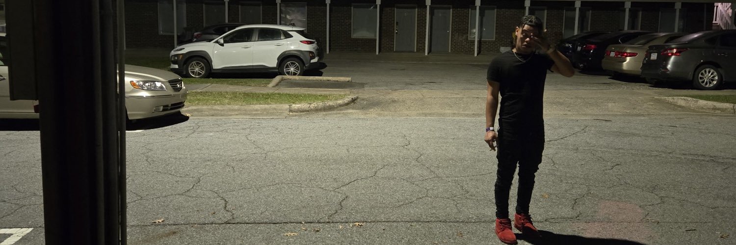 LilMiz252's profile banner image