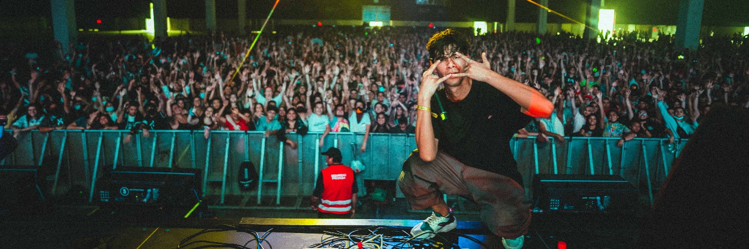 Vivanco808's profile banner image