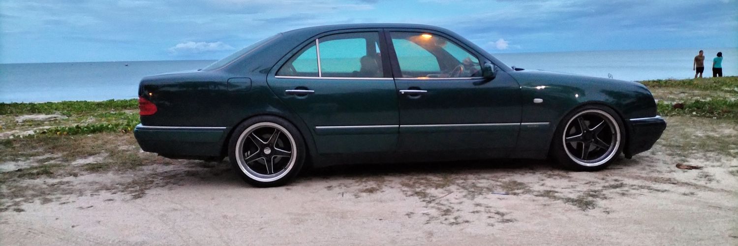 johnY4140's profile banner image
