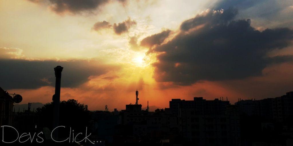 itz_me_dev's profile banner image