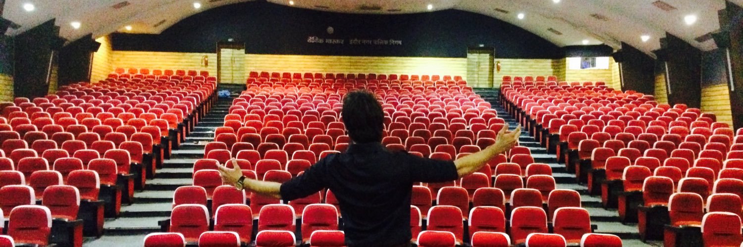 paarthoo's profile banner image