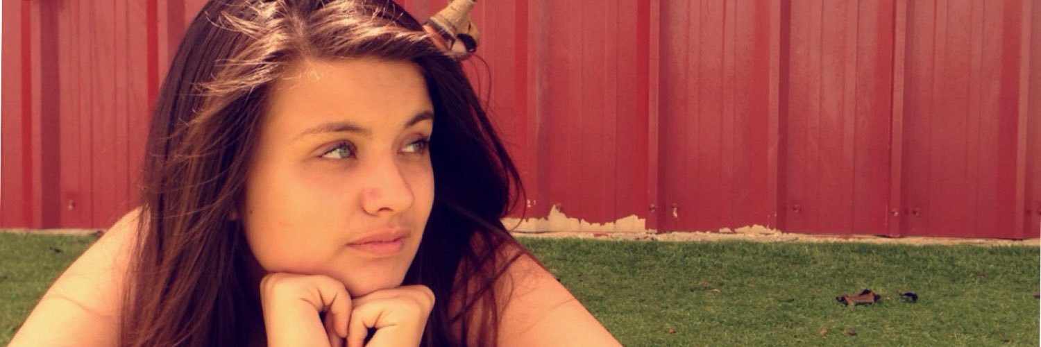 kayyyyyyyyyyli's profile banner image