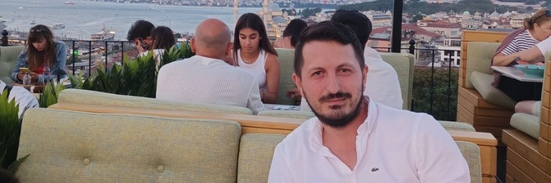 HknUysll's profile banner image