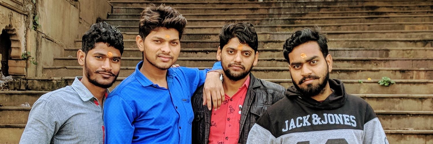 19_711337's profile banner image