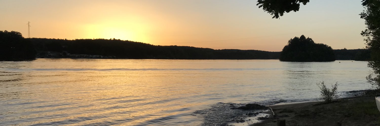 chlojost's profile banner image
