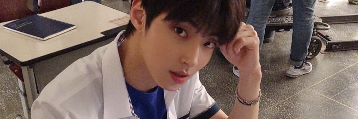byunng's profile banner image