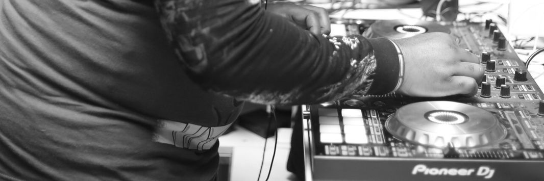 djKayveeKenya's profile banner image