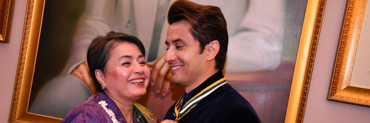 kanwal15's profile banner image