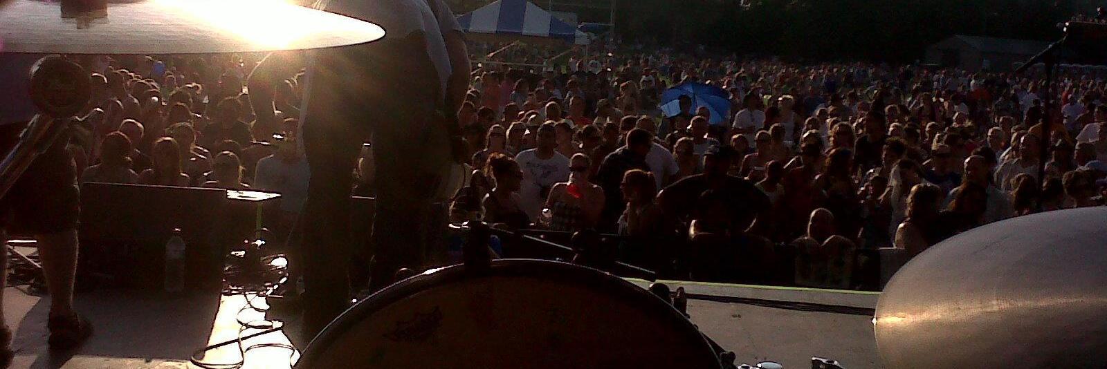 Carlos Aguilera banner