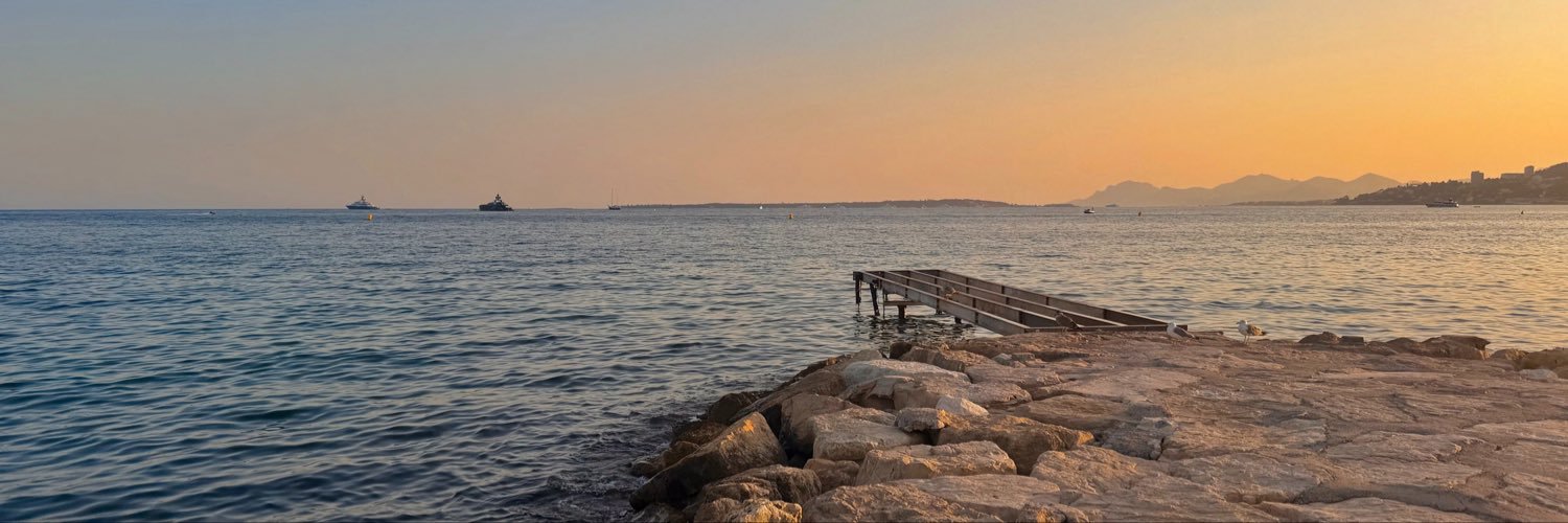Emmaaa_ly's profile banner image