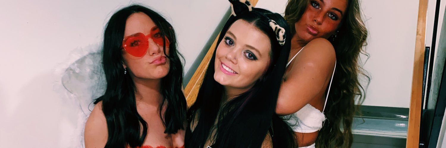 ellebuss's profile banner image