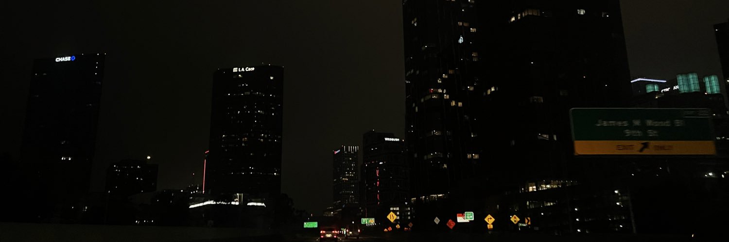 KarenContrxras's profile banner image